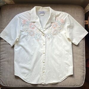 Vintage Floral Embroidered Button Down Short Sleeve Off-White Shirt by Teddi M/L